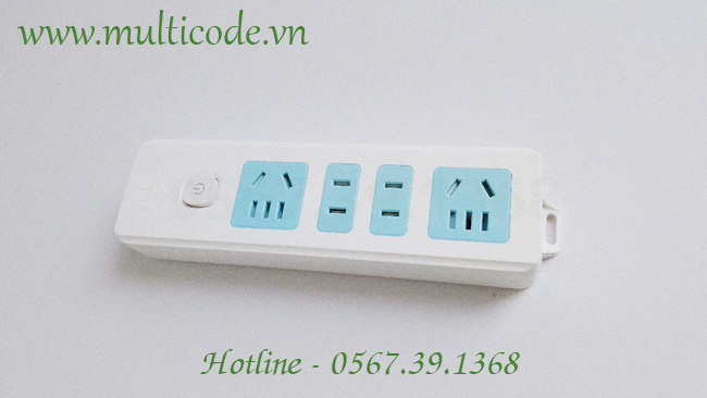 ổ cắm 4 lỗ chân dẹt phù hợp thiết bị gia dụng